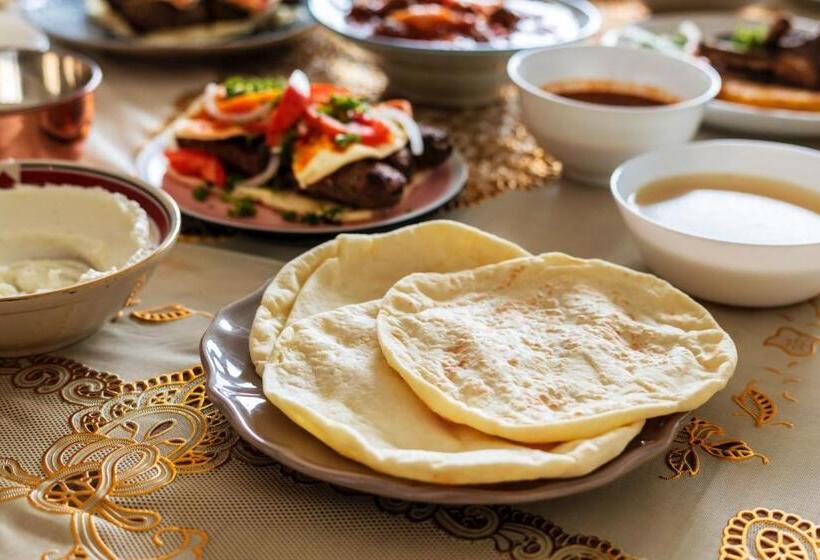 Resort Sadabahar Moments   Hostel