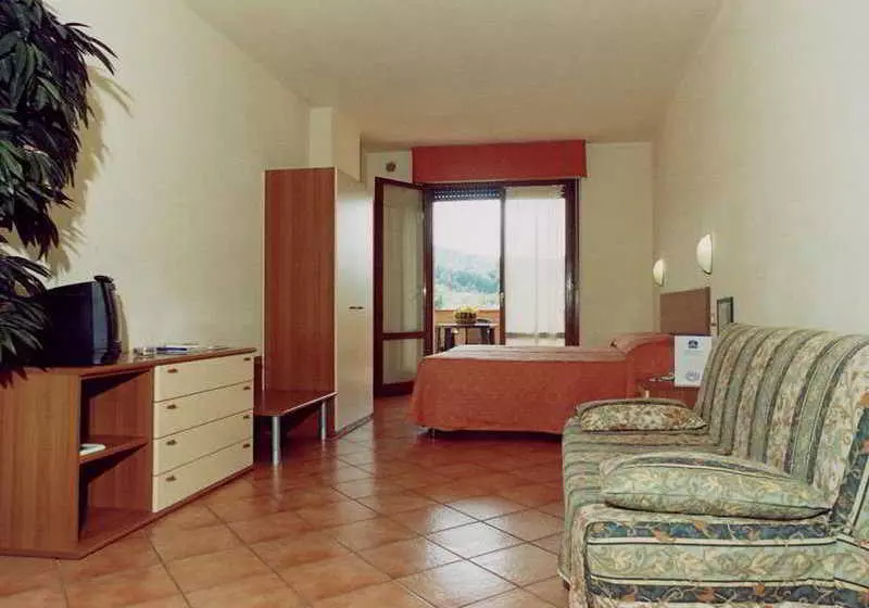 Отель Best Western La Residenza Delle Badesse