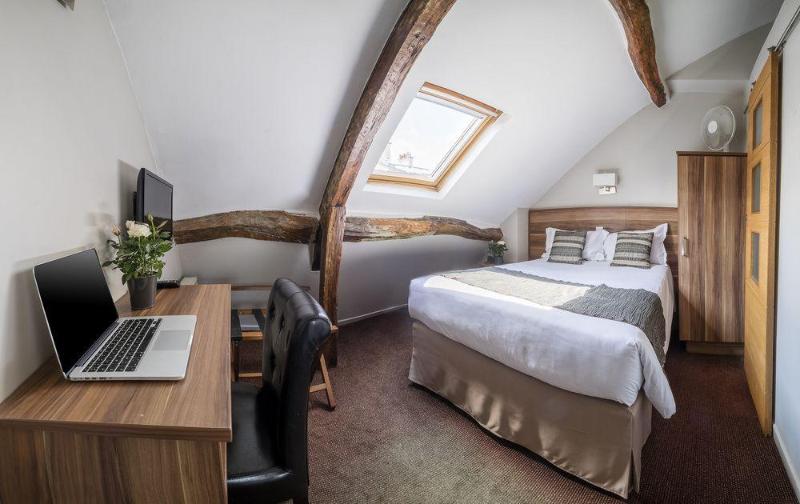 هتل Chabrol Opera