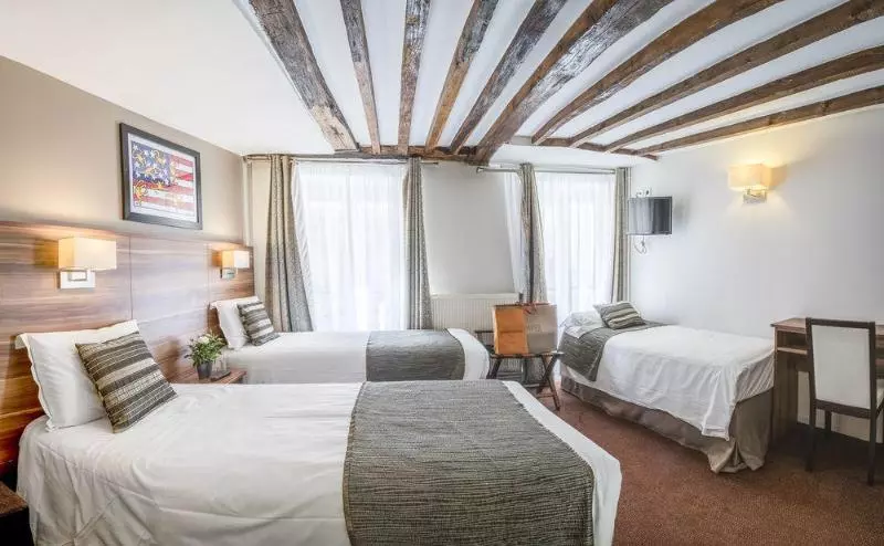 ホテル Chabrol Opera