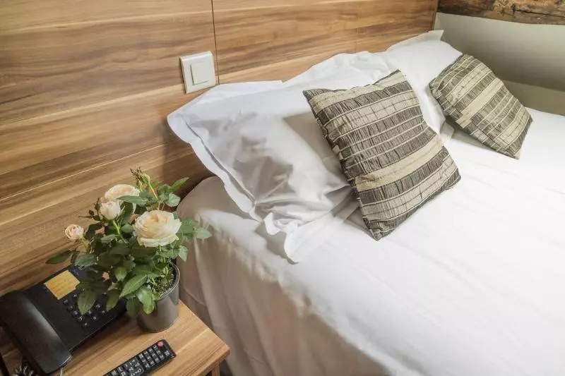 ホテル Chabrol Opera