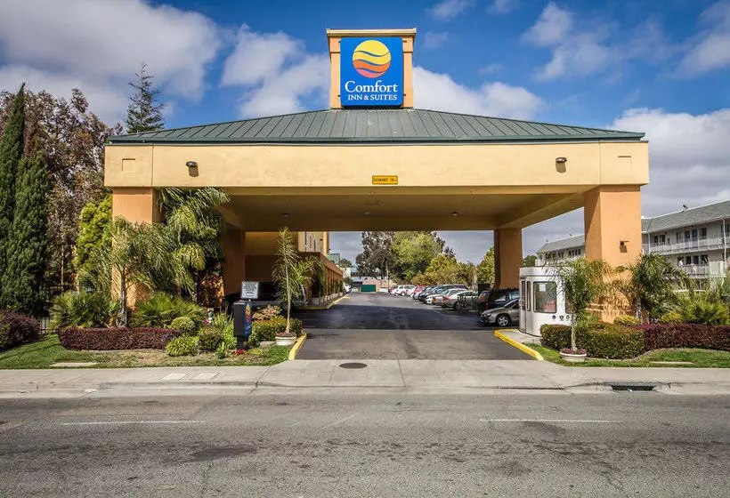 호텔 Comfort Inn & Suites Oakland