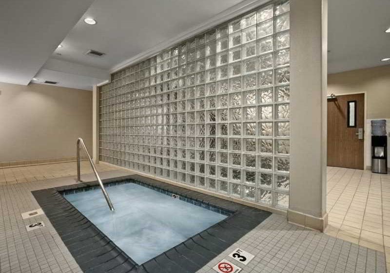 בית מלון כפרי Comfort Inn & Suites Oakland