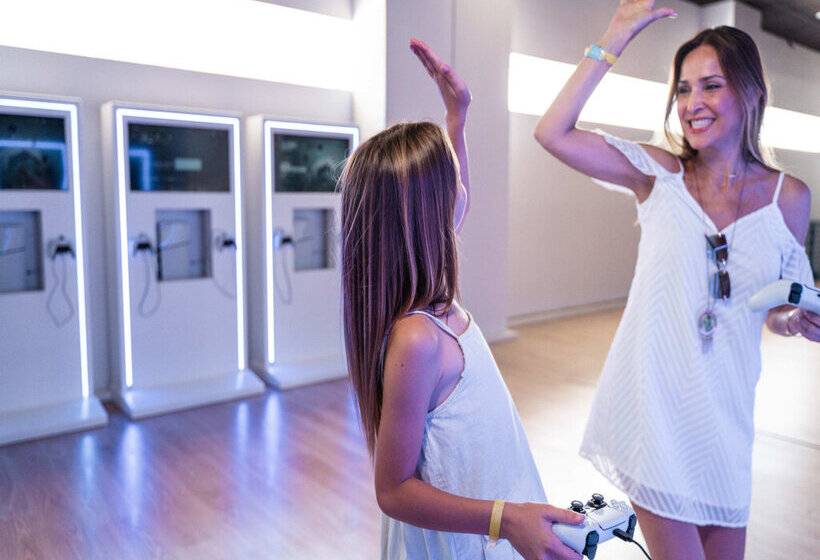 فندق Magic Games 4*