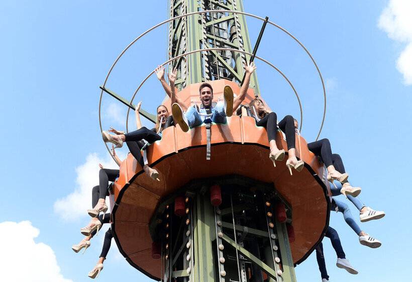 فندق Magic Games 4*