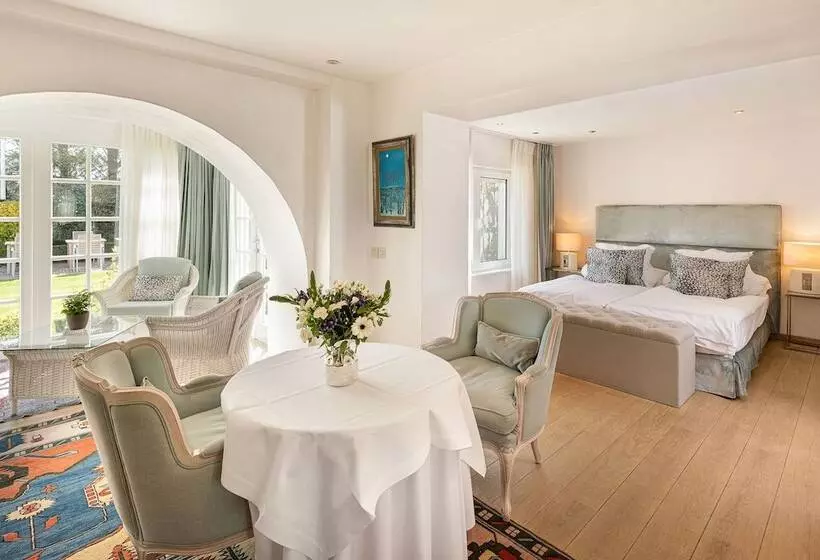 Отель Manoir Du Dragon