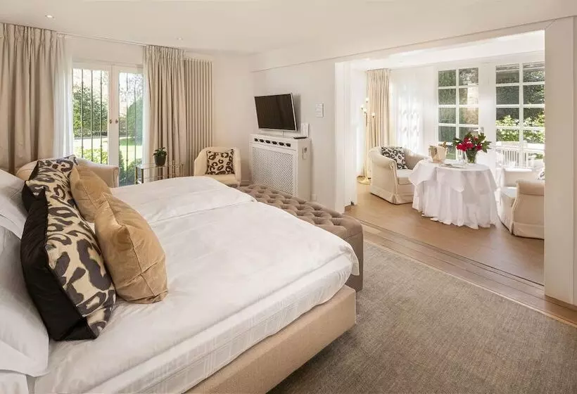 Отель Manoir Du Dragon