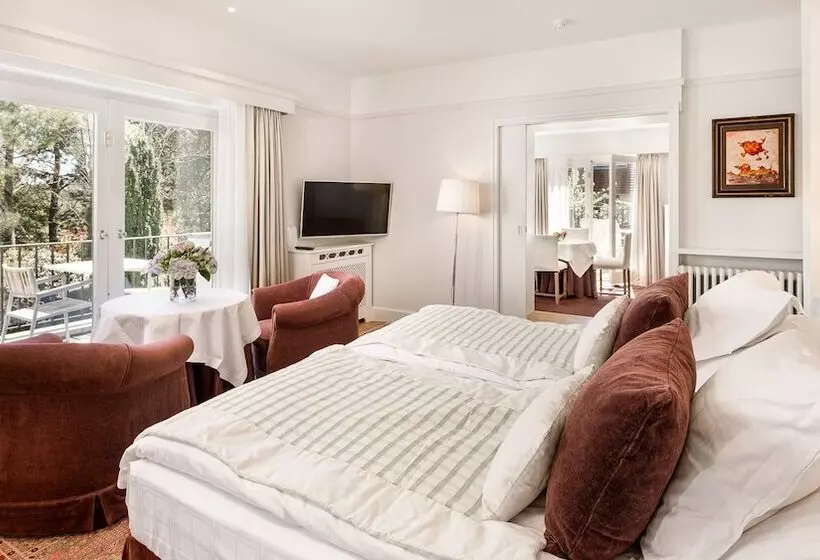 Отель Manoir Du Dragon