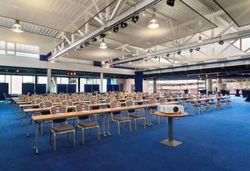 Hotel Ramada Encore By Wyndham Geneva