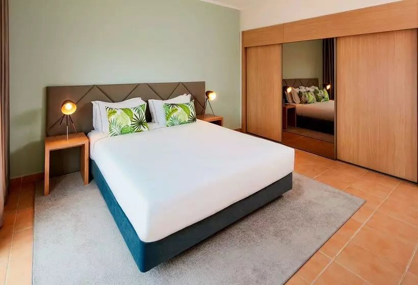 NH Marina Portimao Resort