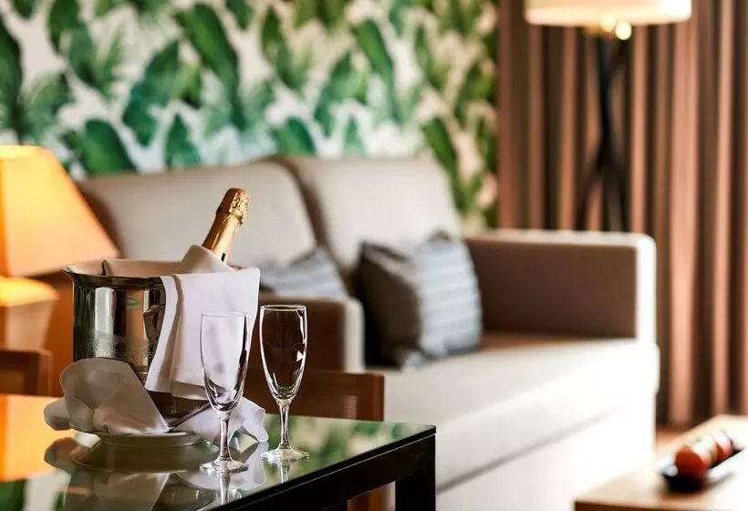 NH Marina Portimao Resort