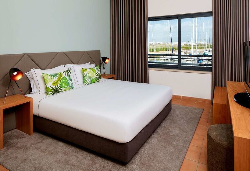 NH Marina Portimao Resort