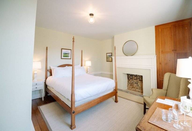 민박 The Crossroads Inn