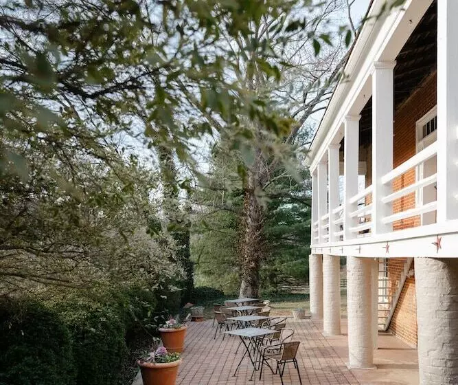 Aamiaismajoitus (B&B) The Crossroads Inn