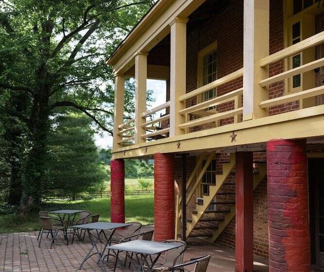 민박 The Crossroads Inn