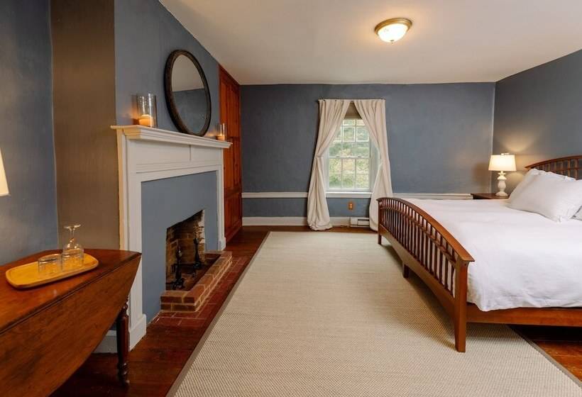 민박 The Crossroads Inn