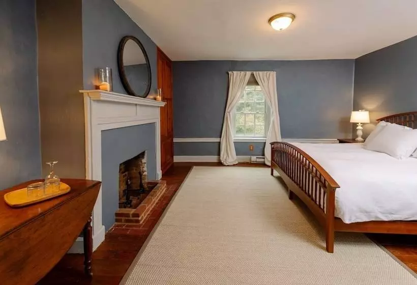 Aamiaismajoitus (B&B) The Crossroads Inn