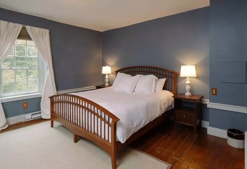 Aamiaismajoitus (B&B) The Crossroads Inn