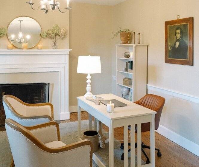 민박 The Crossroads Inn