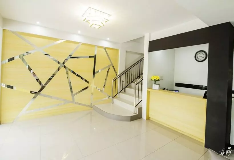 هتل Happy Home Budgetel