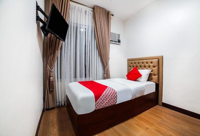 בית מלון כפרי Sakura Suites By Oyo Rooms