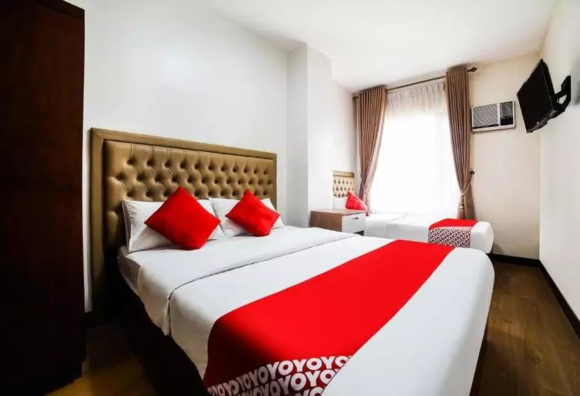 Hotelli Sakura Suites By Oyo Rooms
