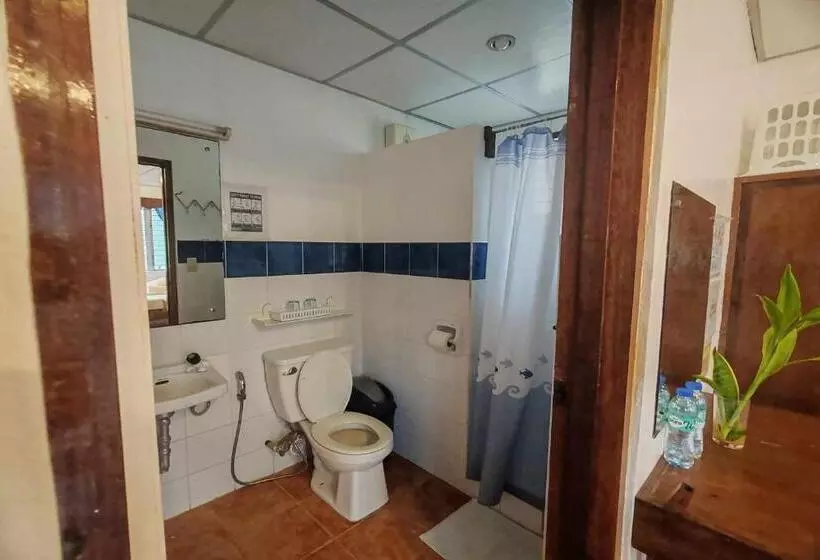 هتل Summer Homes Beach Resort And Cottages Palawan