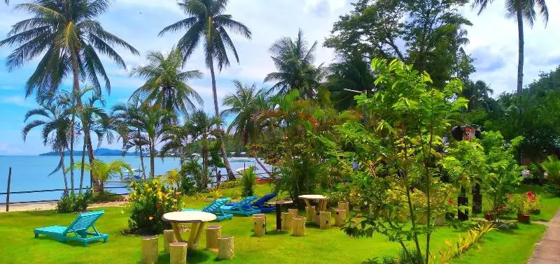 هتل Summer Homes Beach Resort And Cottages Palawan