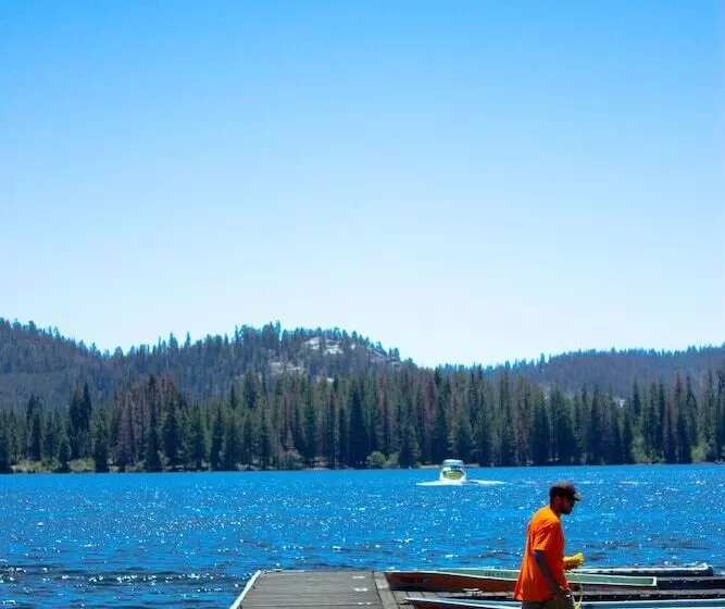 Huntington Lake Resort   Campsite
