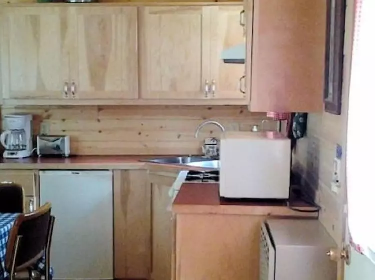 Huntington Lake Resort   Campsite