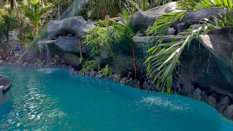 Takatuka Beach Resort