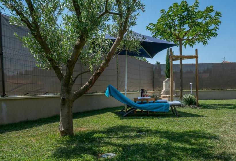 민박 Les Trois Oliviers