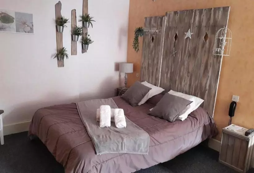 فندق Chez Francoise