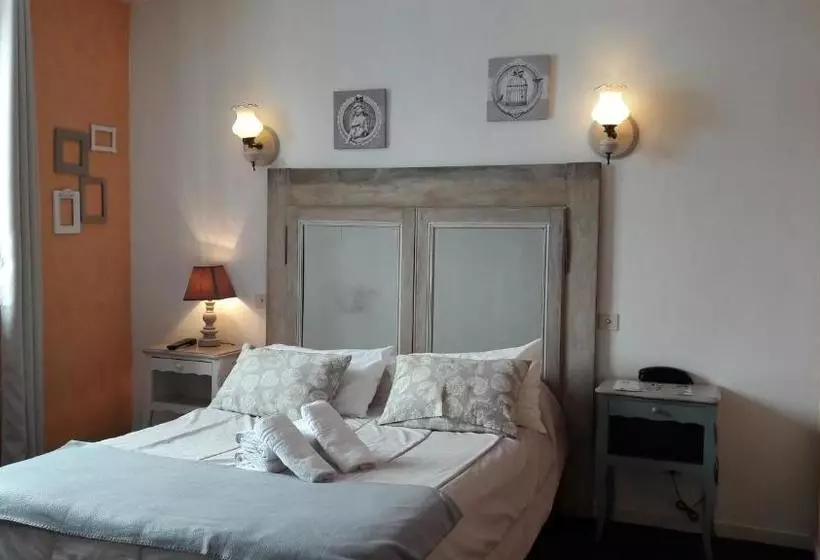 فندق Chez Francoise