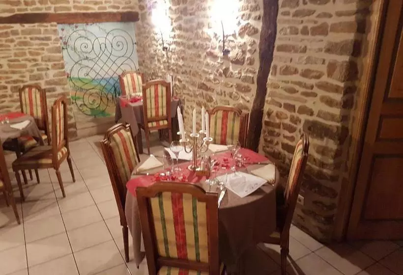 فندق Chez Francoise