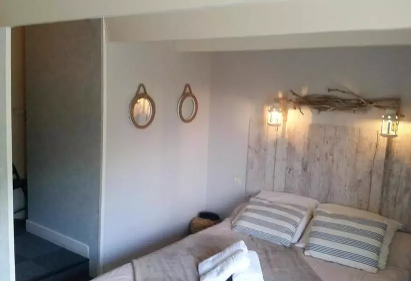 فندق Chez Francoise