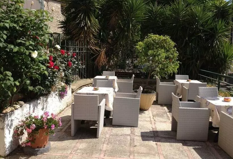 ホテル Hostellerie Aspremont