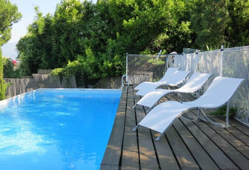 בית מלון כפרי Hostellerie Aspremont