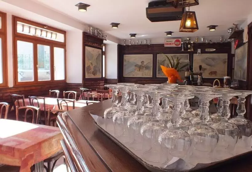 Отель Hôtel Maison Doron