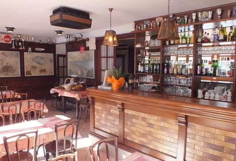 Отель Hôtel Maison Doron