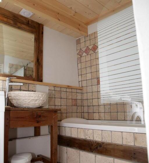 هتل Hôtel Restaurant De La Chaussée