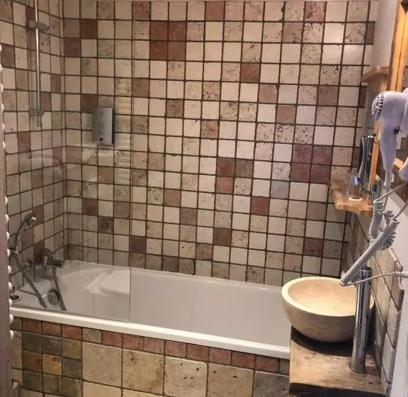 בית מלון כפרי Hôtel Restaurant De La Chaussée