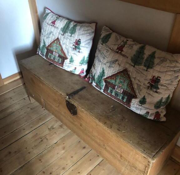 هتل Hôtel Restaurant De La Chaussée