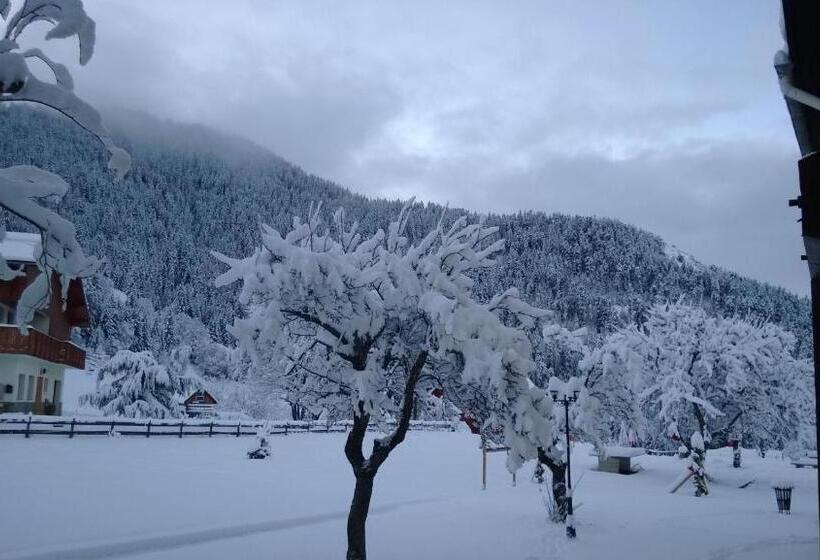 ホテル La Foret De Maronne