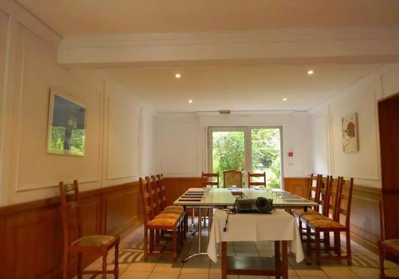 Отель Le Clos Champel