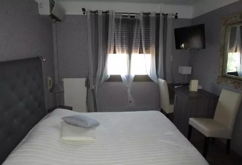 هتل Le Logis Du Guetteur