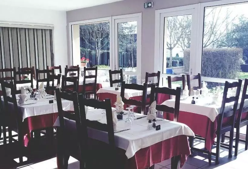 Отель Les Songes De Buxy