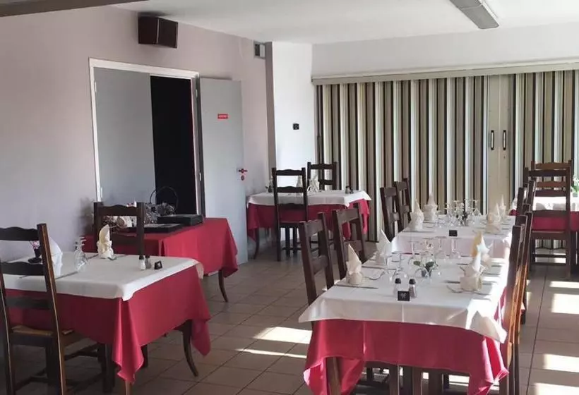 Отель Les Songes De Buxy