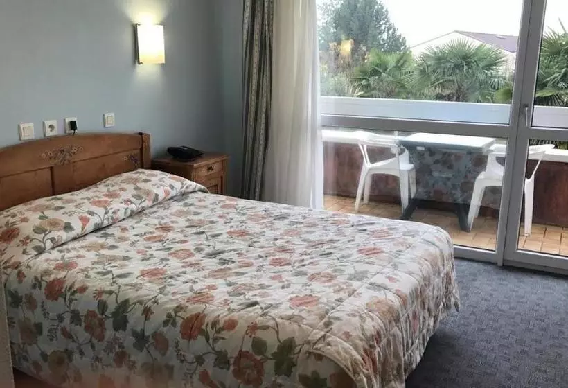 Отель Les Songes De Buxy