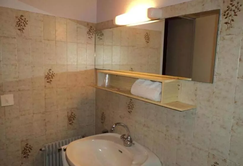 Отель Les Tilleuls